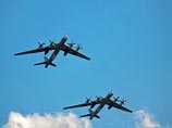 Пилот российского бомбардировщика Ту-95, приблизившийся 4 июля к США, поздравил американцев с Днем независимости Пилот российского бомбардировщика Ту-95, приблизившийся 4 июля к США, поздравил американцев с Днем независимости