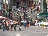Россияне по-прежнему, как и месяц назад, большей частью доверяют президенту страны Владимиру Путину, однако довольных его работой стало меньше Россияне по-прежнему, как и месяц назад, большей частью доверяют президенту страны Владимиру Путину, однако довольных его работой стало меньше