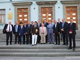Глава Республики Крым Сергей Аксенов провёл встречу с депутатами Национального Собрания и членами Сената Французской Республики во главе с Тьерри Мариани Глава Республики Крым Сергей Аксенов провёл встречу с депутатами Национального Собрания и членами Сената Французской Республики во главе с Тьерри Мариани
