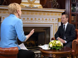 Медведев: Рост экономики РФ начнется к концу года