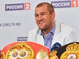 Боксер Сергей Ковалев уверенно защитил чемпионские титулы 