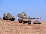 Турецкая армия нанесла новый удар по курдским сепаратистам. С помощью танков были обстреляны их позиции недалеко от сирийского города Джараблус, захваченного боевиками радикальной группировки "Исламское государство"