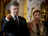 Президент Украины Петр Порошенко с супругой во вторник посетил богослужение во Владимирском соборе столицы Украины - главном храме не признанного в православном мире Киевского патриархата Президент Украины Петр Порошенко с супругой во вторник посетил богослужение во Владимирском соборе столицы Украины - главном храме не признанного в православном мире Киевского патриархата