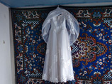 В Таджикистане - стране, где более четверти граждан находятся за границей, набирают популярность онлайн-свадьбы
