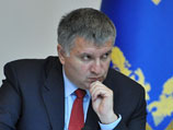 Министр внутренних дел Украины Арсен Аваков высказался за создание контрактной армии