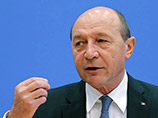 Президент Румынии Траян Бэсеску предупреждал правительство, что оно должно быть готово к национализации завода, если "Лукойл" решит его закрыть Президент Румынии Траян Бэсеску предупреждал правительство, что оно должно быть готово к национализации завода, если "Лукойл" решит его закрыть