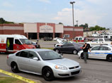 В американском штате Теннесси мужчина открыл стрельбу в кинотеатре, расположенном в городке Антиох - юго-восточном пригороде Нэшвилла, и был убит полицией при задержании
