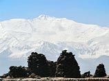 В Киргизии при восхождении на пик Ленина погиб альпинист из России