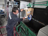 Власти РФ на границе уничтожили полтонны продуктов из ручной клади граждан Власти РФ на границе уничтожили полтонны продуктов из ручной клади граждан
