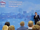 "Единая Россия" уже объявила, что списки партии возглавит на думских выборах председатель партии Дмитрий Медведев и есть планы в большинстве региональных групп отказаться от "паровозов" в лице губернаторов