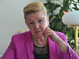 В Омске неизвестные с зонтиками подожгли приемную Мизулиной В Омске неизвестные с зонтиками подожгли приемную Мизулиной