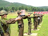 В КНДР на учениях солдаты стреляли по фотографии президента Южной Кореи 