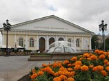 Активисты православного движения "Божья воля" во главе с Дмитрием Цорионовым по прозвищу Энтео разбили несколько скульптур на выставке в Манеже Активисты православного движения "Божья воля" во главе с Дмитрием Цорионовым по прозвищу Энтео разбили несколько скульптур на выставке в Манеже