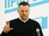 Он подвергся такому наказанию из-за того, что "спал в воскресенье днем". Об этом на своем сайте написал российский оппозиционер Алексей Навальный