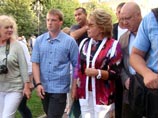 "Частокол рекламы" и "убогие розы": Матвиенко раскритиковала достопримечательности Кисловодска "Частокол рекламы" и "убогие розы": Матвиенко раскритиковала достопримечательности Кисловодска