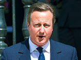 "В Великобритании настали тяжелые времена": Дэвид Кэмерон полетел в отпуск в эконом-классе