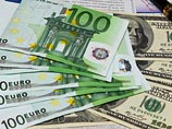 Евро вырос выше 80 рублей, российская валюта обвалилась при открытии торгов в понедельник вслед за рухнувшей нефтью. Доллар преодолел отметку 70 рублей