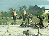 Была обстреляна армейская автоколонна нескольких боевых машин 245-го мотострелкового полка Была обстреляна армейская автоколонна нескольких боевых машин 245-го мотострелкового полка