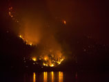 В США, штате Вашингтон, бушуют сильнейшие лесные пожары. По данным специалистов, они стали самыми сильными за всю историю наблюдений в штате