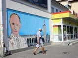 Жители Крыма пожаловались на "осквернение" уличного портрета Путина