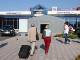 Церемония встречи старшего представителя рода Романовых состоялась в международном аэропорту Симферополь