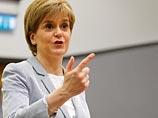 Министр Шотландии помогла гею сделать предложение своему партнеру