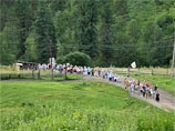 Заблудившиеся на Алтае туристы вышли из тайги благодаря крестному ходу