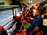 На венгерско-австрийской границе задержан поезд с мигрантами