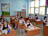 Во вторник, 1 сентября, первый учебный год начался в еврейской школе для девочек "Шалом", расположенной в переулке Огородная слобода в центре Москвы