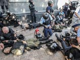 Число жертв столкновений в Киеве выросло до трех человек