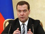 Премьер-министр РФ Дмитрий Медведев заявил, что российские власти не будут отказываться от закупок импортной медицинской техники, пока не появятся аналогичные по цене и качеству российские продукты