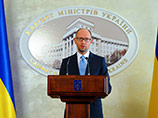 Премьер-министр Украины Арсений Яценюк в жесткой форме ответил главе Одесской областной госадминистрации Михаилу Саакашвили, раскритиковавшего ранее кабинет министров, который, по его мнению, не проводит необходимые реформы, и ответственен за рост уровня Премьер-министр Украины Арсений Яценюк в жесткой форме ответил главе Одесской областной госадминистрации Михаилу Саакашвили, раскритиковавшего ранее кабинет министров, который, по его мнению, не проводит необходимые реформы, и ответственен за рост уровня