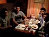 Сторонники Навального будут судиться со СМИ, сообщившими о его встрече с "американскими дипломатами" Сторонники Навального будут судиться со СМИ, сообщившими о его встрече с "американскими дипломатами"
