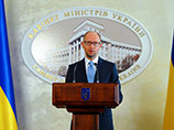 Он также заявил, что глава правительства Арсений Яценюк принимал решения в пользу Коломойского