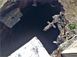 К месту прибыли 10 спасателей и две единицы техники. В ДВРЦ сообщили, что был обследован провал глубиной пять метров до водной поверхности, но пропавшего мужчину не нашли К месту прибыли 10 спасателей и две единицы техники. В ДВРЦ сообщили, что был обследован провал глубиной пять метров до водной поверхности, но пропавшего мужчину не нашли