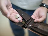 В России за минувший год заметно возросло число граждан, чьи доходы не покрывают даже стоимости минимально необходимых для жизни продуктов, одежды и некоторых других услуг и товаров В России за минувший год заметно возросло число граждан, чьи доходы не покрывают даже стоимости минимально необходимых для жизни продуктов, одежды и некоторых других услуг и товаров