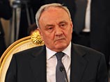 Президент Молдавии отказался встречаться с протестующими, его обвинили в "вызывающем поведении"