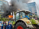 Министры сельского хозяйства стран Евросоюза пообещали выделить 500 млн евро помощи фермерам, протестующим против низких цен на сельскохозяйственную продукцию