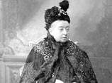 Обладателем предыдущего рекорда в 63 года, семь месяцев и два дня (если точнее - 23 226 дней, 16 часов и 23 минуты) являлась королева Виктория, которая правила страной с 1837 по 1901 год