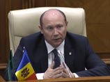 При этом молдавский премьер-министр Валерий Стрелец заявил, что власти готовы обсуждать любые другие проблемы. В ответ представитель протестующих обвинил руководство страны в бездействии При этом молдавский премьер-министр Валерий Стрелец заявил, что власти готовы обсуждать любые другие проблемы. В ответ представитель протестующих обвинил руководство страны в бездействии
