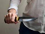 На Алтае 13-летняя девочка отняла нож у насильника и нанесла ему несколько ранений На Алтае 13-летняя девочка отняла нож у насильника и нанесла ему несколько ранений