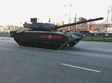 Медведев осмотрел танк "Армата", отличающийся беспрецедентной "живучестью" Медведев осмотрел танк "Армата", отличающийся беспрецедентной "живучестью"