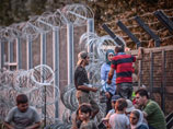Хорватия "вынуждает" Венгрию принимать тысячи беженцев, отправляет на границу поезда