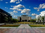 В Пекине, на территории Университета Цинхуа, 22 сентября открыли памятник советскому писателю Николаю Островскому. Бронзовая статуя была подарена вузу Московском госуниверситетом имени Ломоносова В Пекине, на территории Университета Цинхуа, 22 сентября открыли памятник советскому писателю Николаю Островскому. Бронзовая статуя была подарена вузу Московском госуниверситетом имени Ломоносова