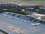 В киевском аэропорту задержали снайпера из Ирана с тапочками для бесшумной ходьбы В киевском аэропорту задержали снайпера из Ирана с тапочками для бесшумной ходьбы
