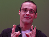 Рэпер Алексей Долматов, известный под псевдонимом Гуф, отсидел шесть суток в СИЗО Красноярска за употребление наркотиков. Выйдя на свободу, он отправился на допрос в ФСКН Рэпер Алексей Долматов, известный под псевдонимом Гуф, отсидел шесть суток в СИЗО Красноярска за употребление наркотиков. Выйдя на свободу, он отправился на допрос в ФСКН