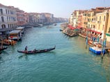 В Венеции турист из Германии и его польская невеста угнали гондолу, чтобы покататься