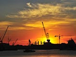 Недавние спутниковые снимки позволяют предположить, что Китай занимается строительством первого авианосца собственной разработки Недавние спутниковые снимки позволяют предположить, что Китай занимается строительством первого авианосца собственной разработки
