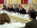 Путин назвал политические репрессии в СССР уроком будущим поколениям Путин назвал политические репрессии в СССР уроком будущим поколениям