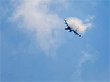 В четверг самолеты Воздушно-космических сил совершили восемь вылетов по пяти объектам ИГ для предотвращения восстановления командного пункта террористов в провинции Хама